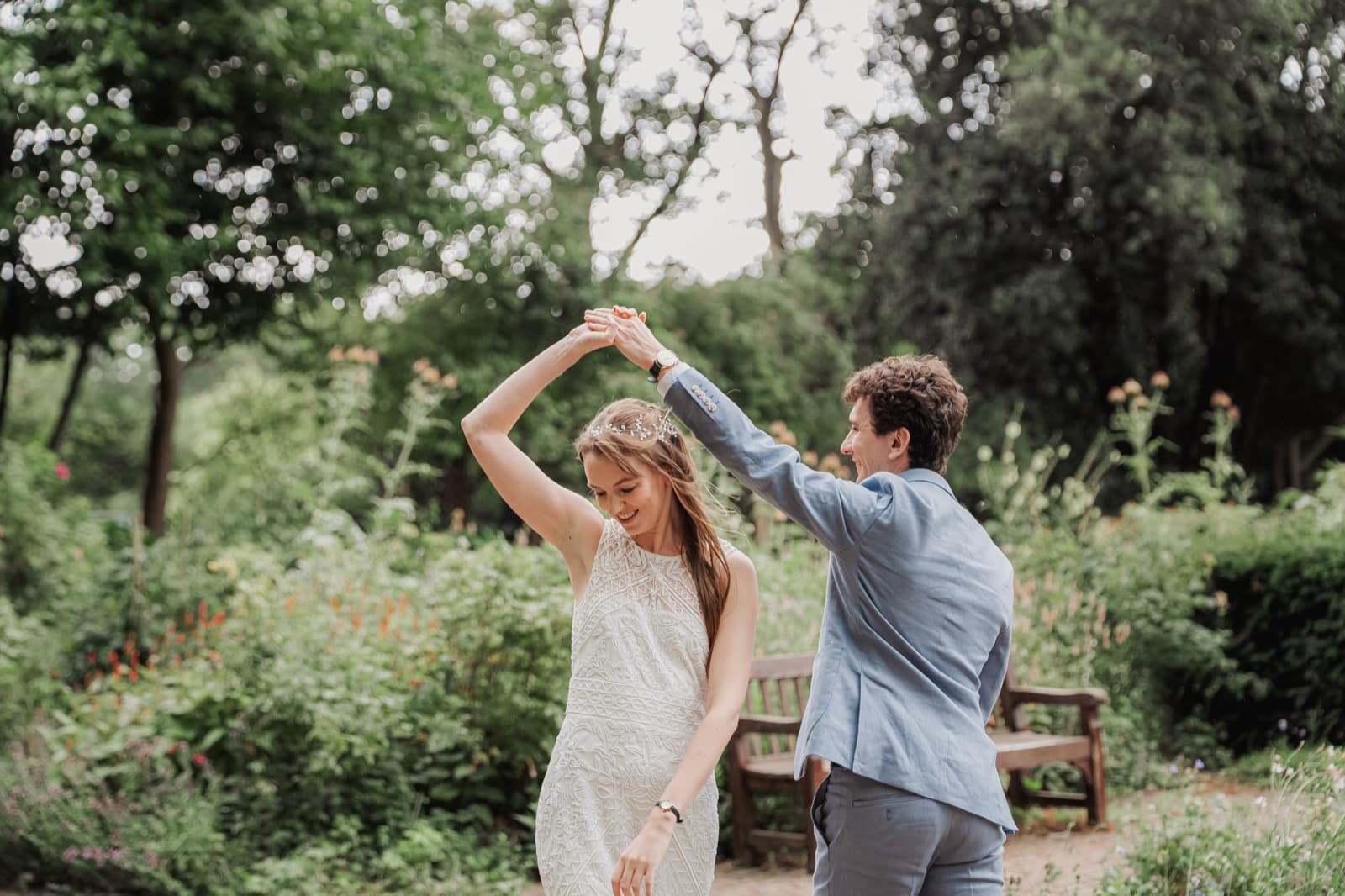 Couple dancing in the gardens of Battersea Park
